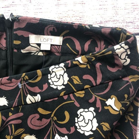 LOFT Floral Pencil Skirt - Picture 3 of 4